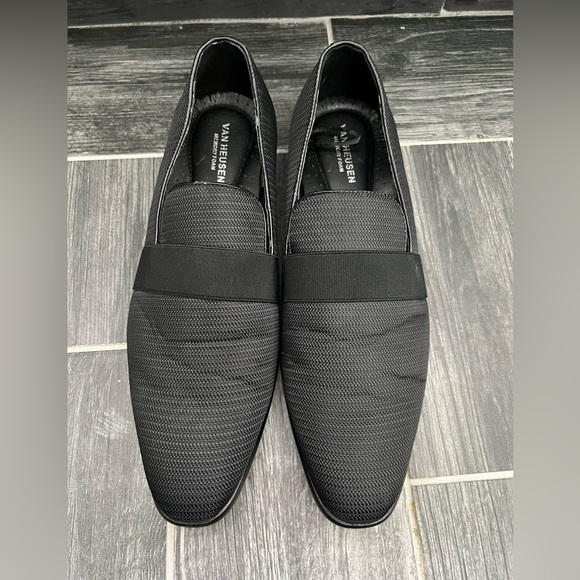 VAN HEUSEN Black Chamber Loafers main image 4